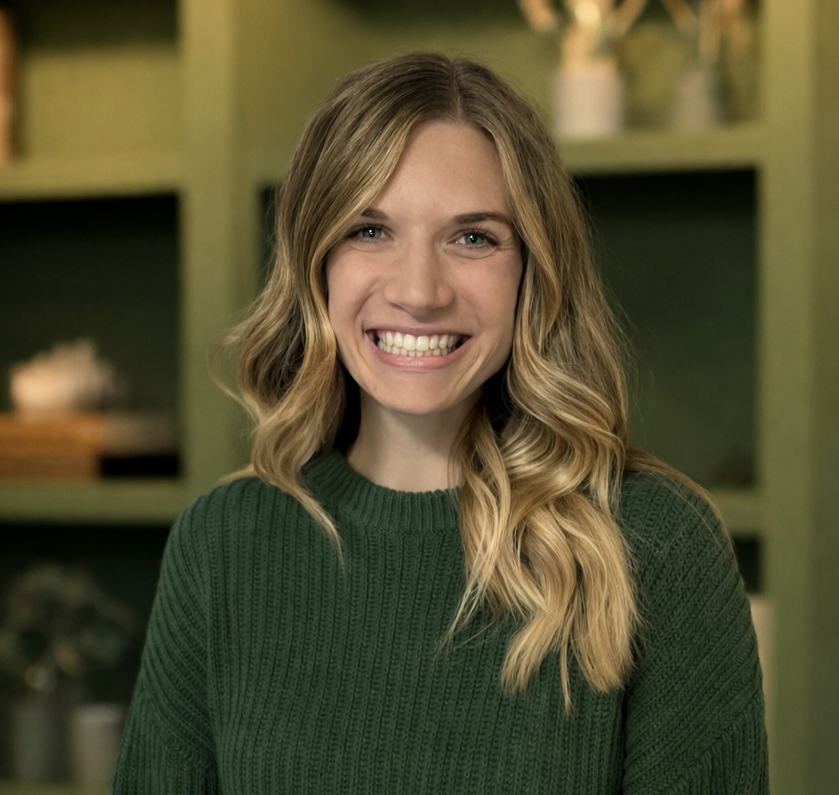 Spiros Law Paralegal helping with Workers' Comp injuries