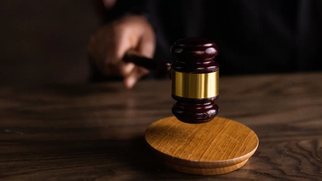 Why Only Some Personal Injury Cases Go to Trial raw